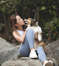 Load image into Gallery viewer, Bunnymate comfortable soft energetic leggings
